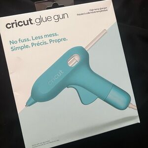 cricut hot glue gun 💙